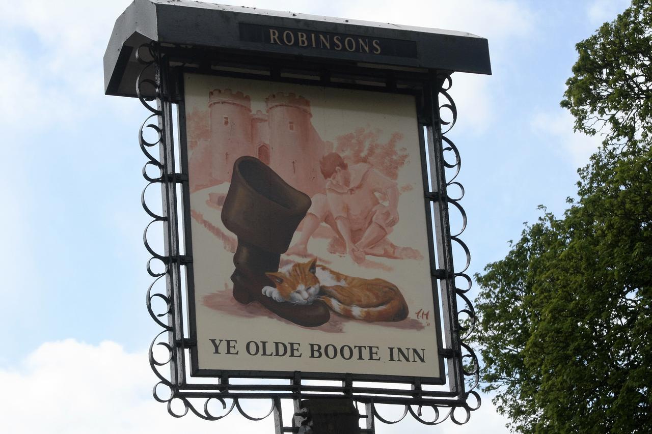 Ye Olde Boote Inn Озуэстри Экстерьер фото