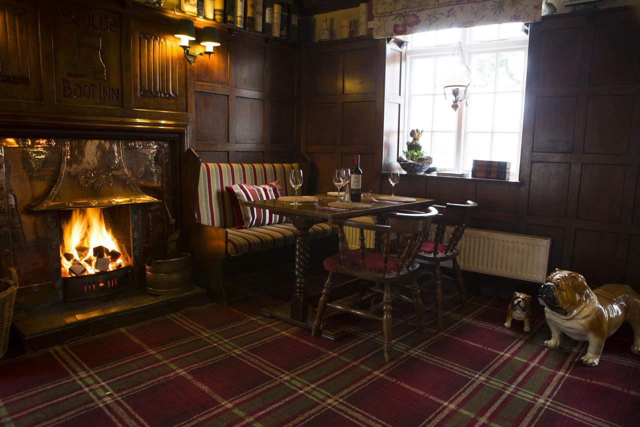 Ye Olde Boote Inn Озуэстри Экстерьер фото